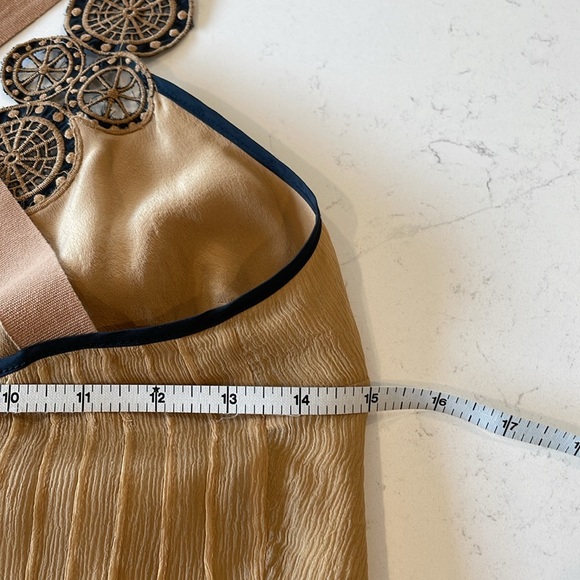 Tan and black embroidered camisole size 2 - Picture 3 of 4